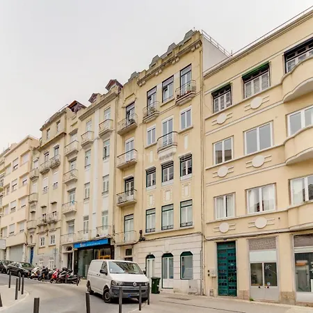 Spacious Without Window Lisbon